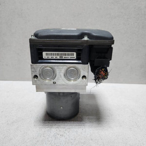 2011-2016 BMW 550i ABS Anti-Lock Brake Pump Control Module 6797045 F10 5-Series 