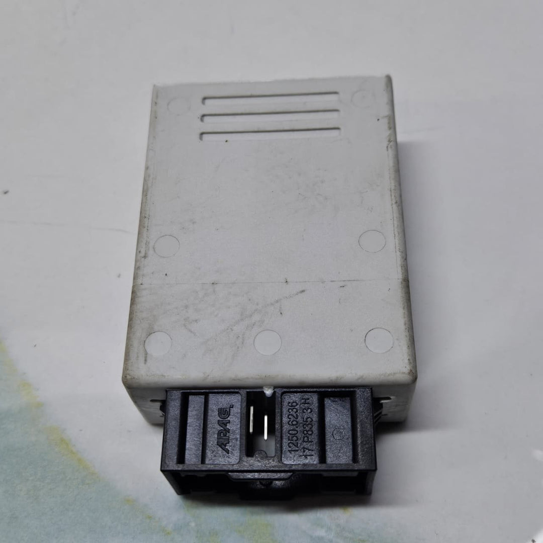 2017-2020 BMW 540i 530i Steering Column Control Module 6885215 OEM