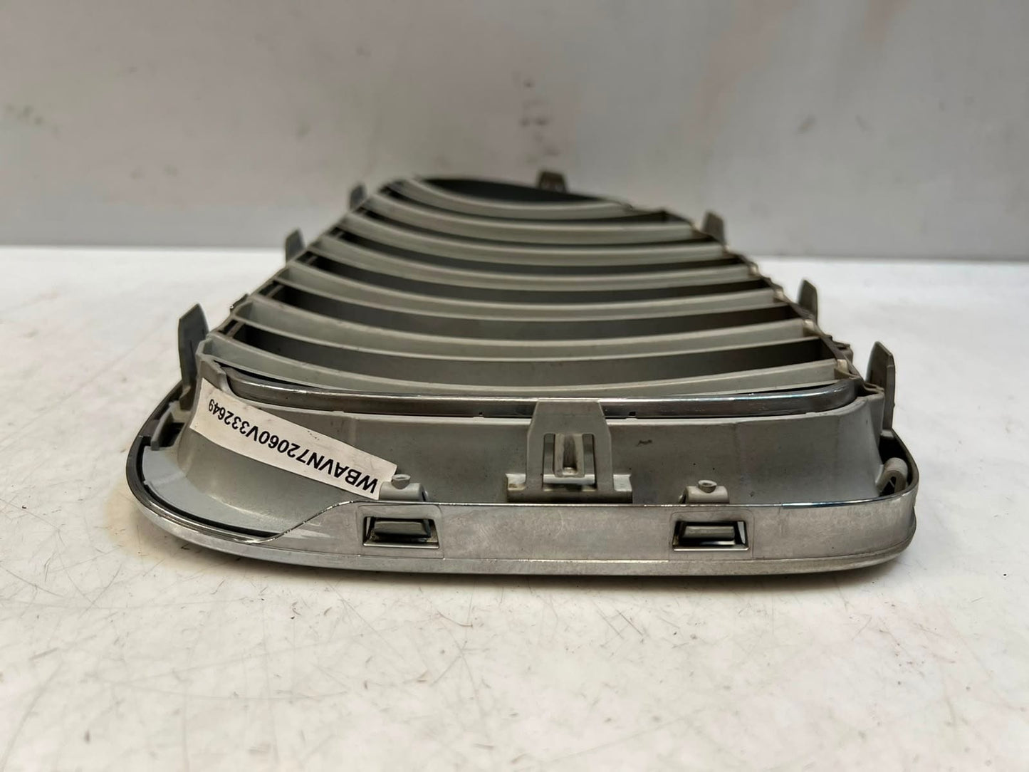 2010-2015 BMW X1 E84 Front Right Kidney Grille Chrome 2993308 OEM