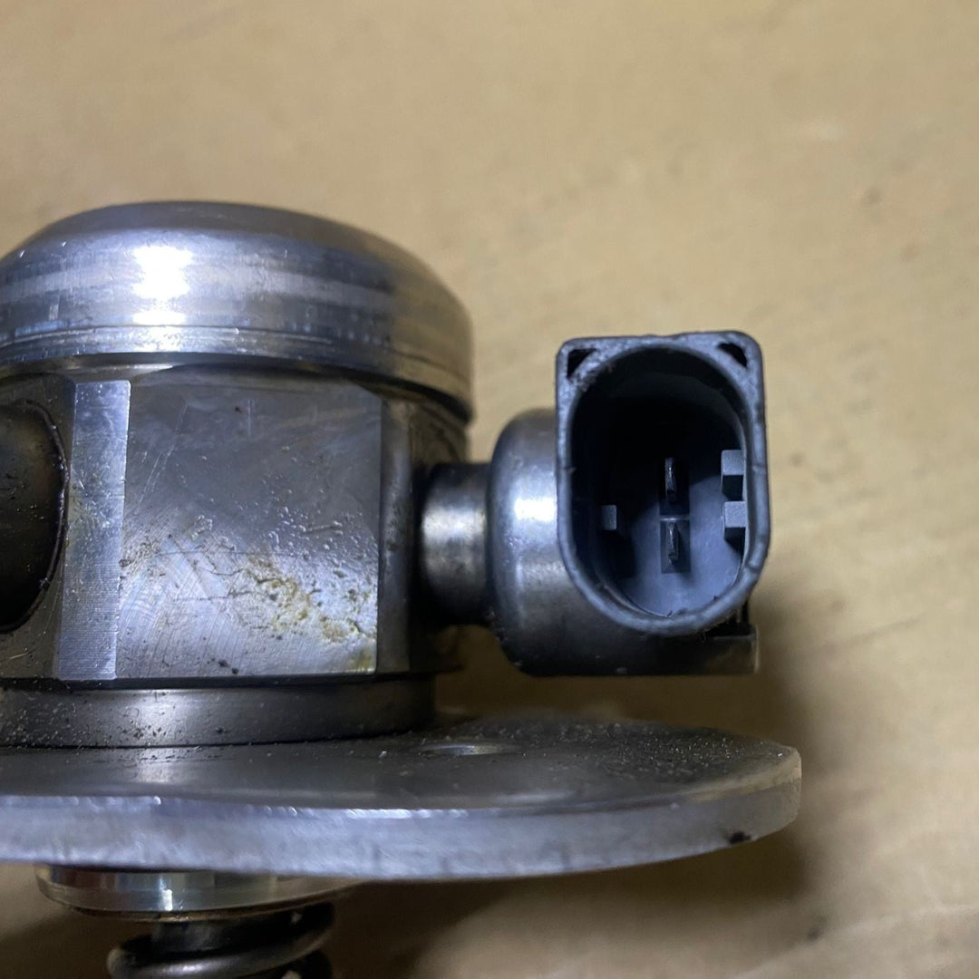BMW High Pressure Fuel Pump 7562473 BMW 1 Series, 3 Series, and 5 Series models 