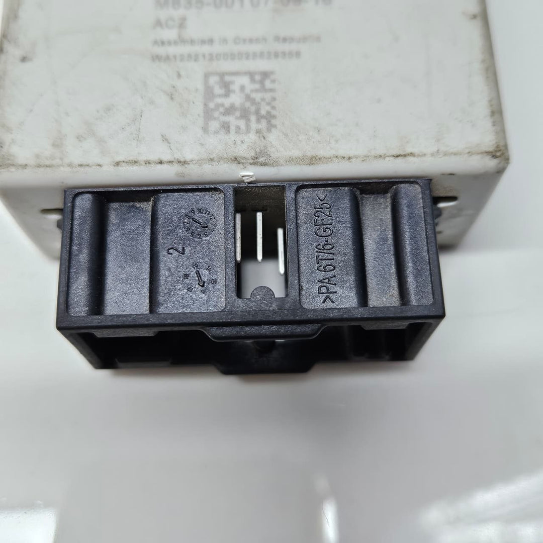 2016-2019 BMW 740i 750i G11 G12 Steering Column Control Module 6881835