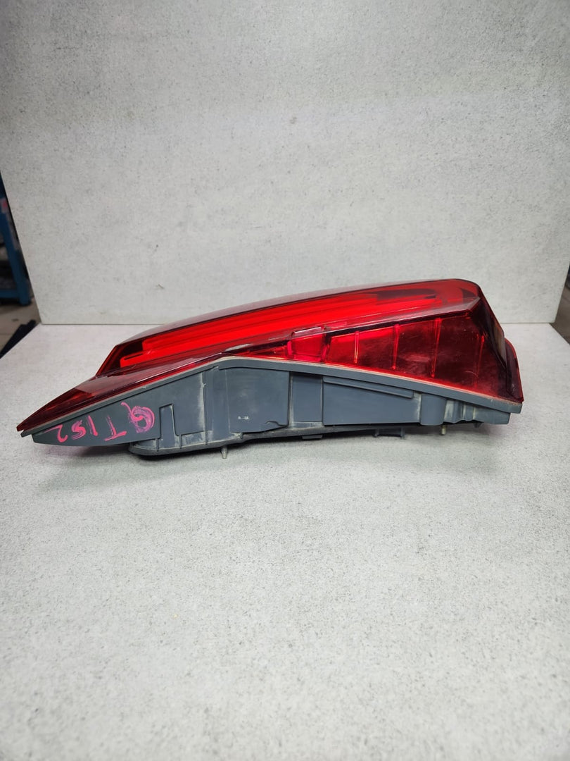 2016-2019 BMW 740i Rear Tail Light 2583246 7 Series G11 G12 