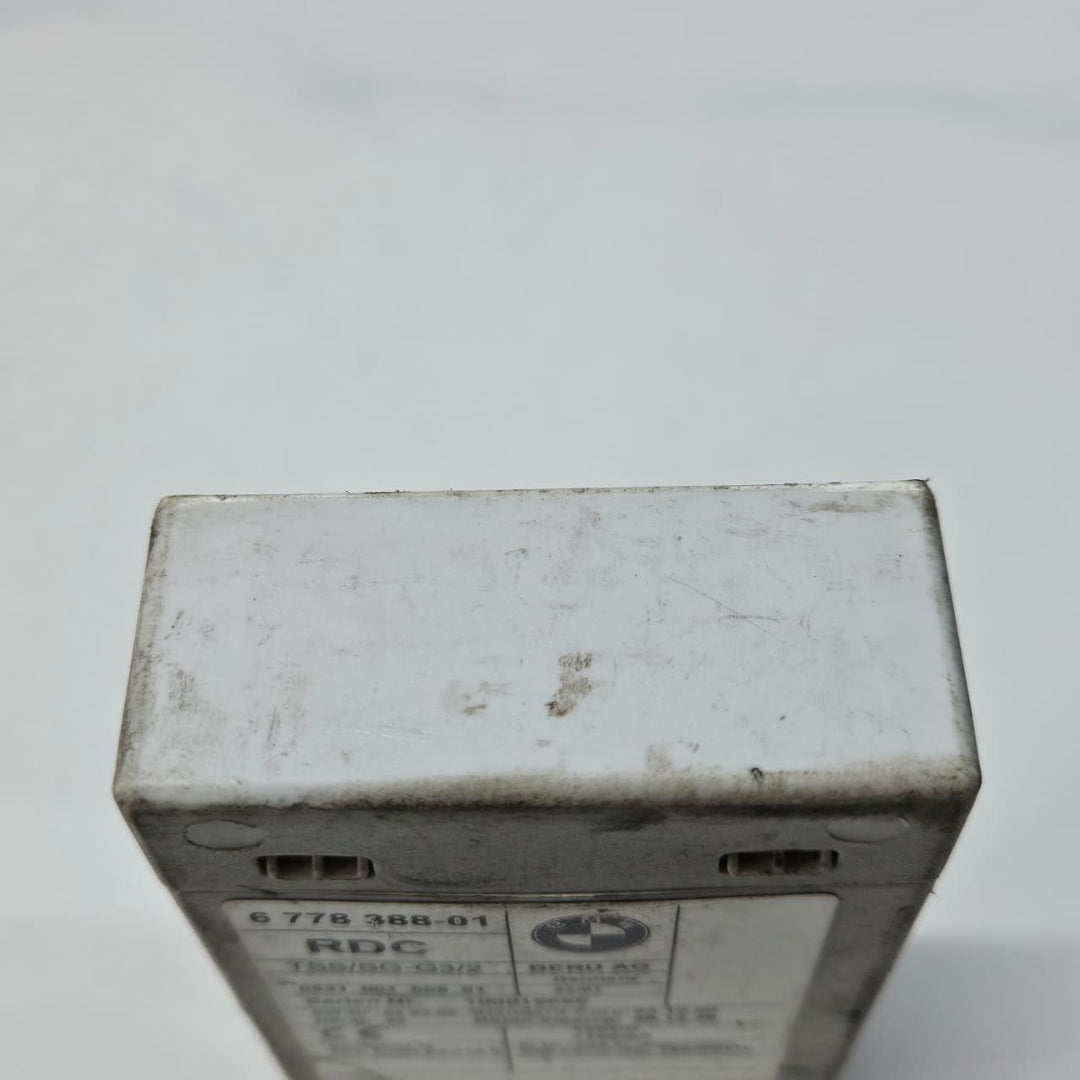 2007-2013 BMW E90 E91 E92 328i Tire Pressure Control Module 6778388