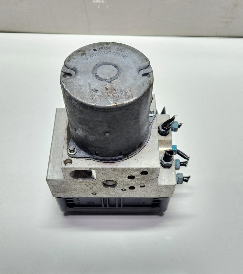 2007-2014 BMW X5 E70 ABS DSC Hydraulic Pump Control Module 6854702