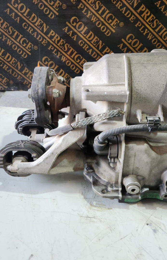 2012-2015 BMW 520I Automatic Transmission 8601690 N20B20B F10 OEM 8HP45 ZF