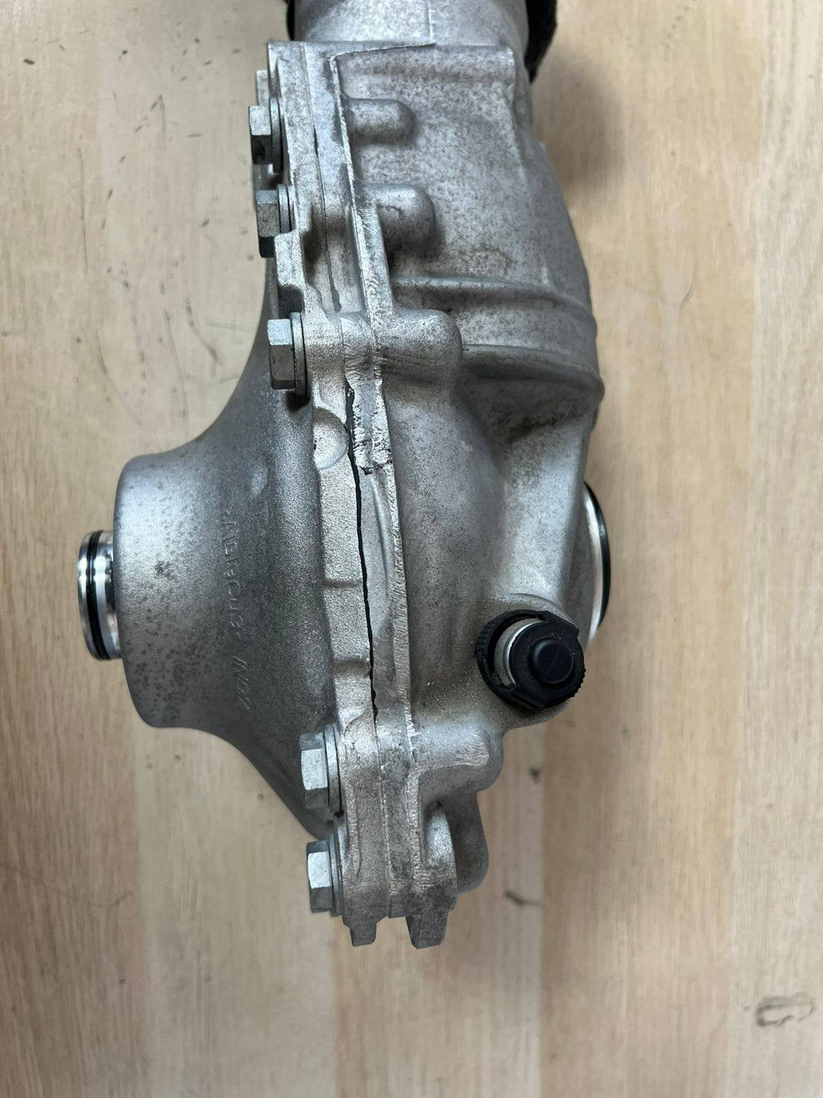 BMW Front Differential 8623110 2.81 ratio for BMW F22 F30 F32 F36 F25 F26 F02