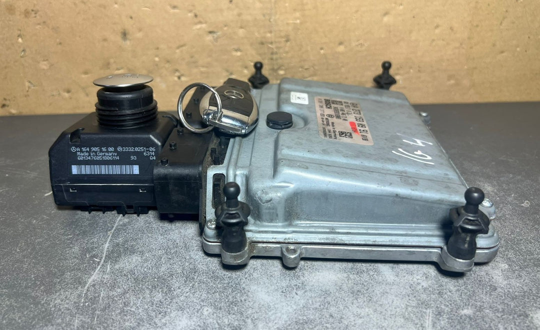 Mercedes W164 ECU Engine Control Module Ignition Key Switch Set A273 1530991 OEM