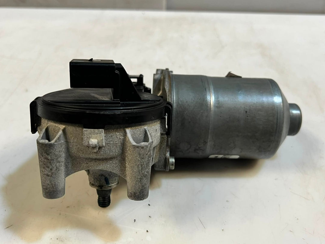 BMW X1 Series F48 RHD Front Windshield Wiper Motor 0390243529 OEM