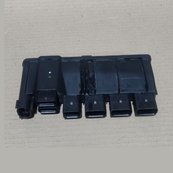 BMW X3 G01 INTEGRATED SUPPLY POWER DISTRIBUTION MODULE OEM 8638551