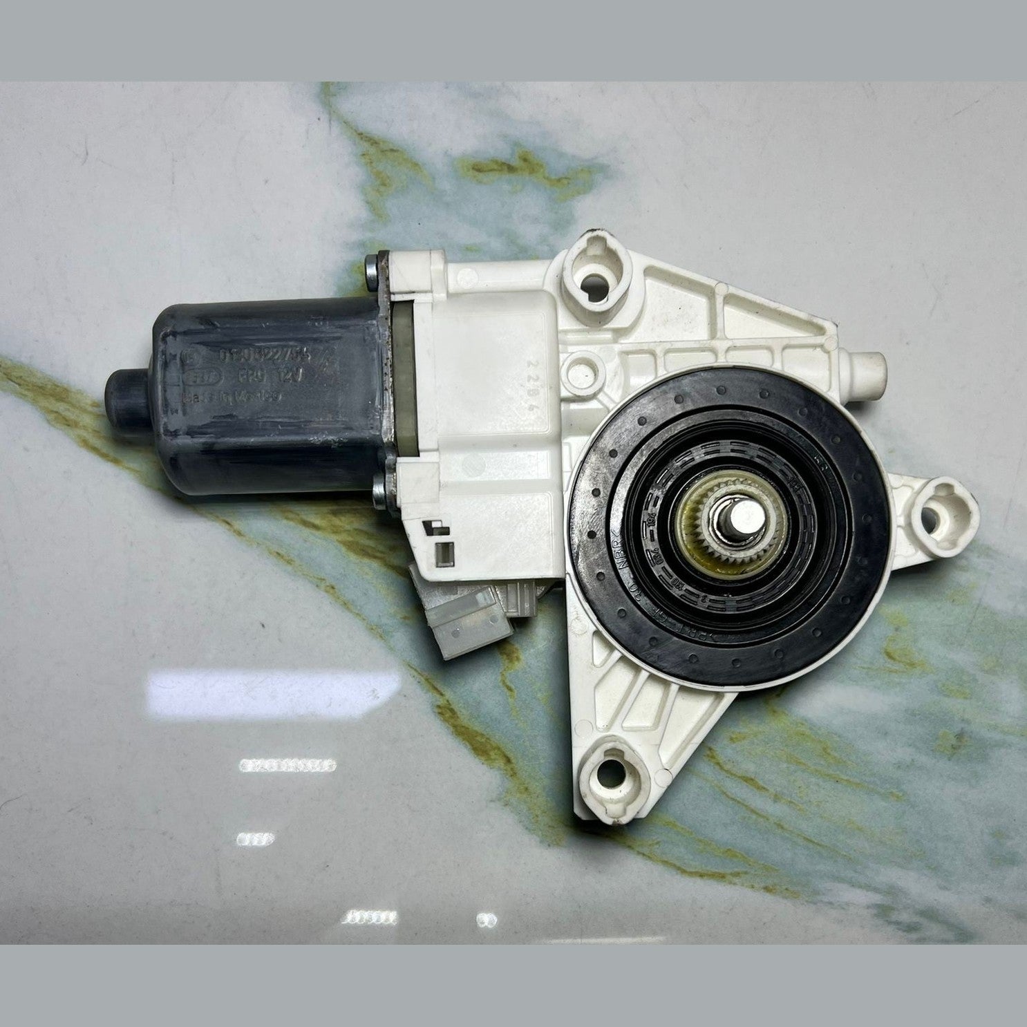 13-16 Mercedes-Benz W166 ML GL Window Motor Front Right Side A166 9060201 OEM