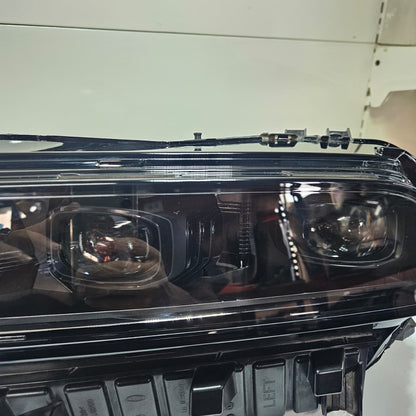 2022-2026 BMW X7 Series G07 models Left side LED HEADLIGHT RHT US Spec 5A5F0E1