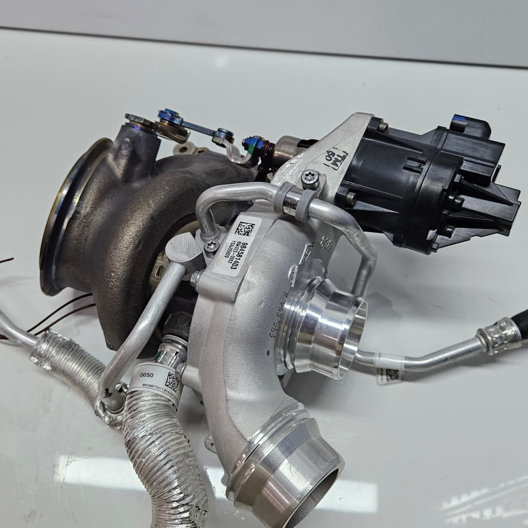 9845814-Genuine 2019-2023 BMW G20 G30 B48 2.0L petrol engine Turbocharger NEW