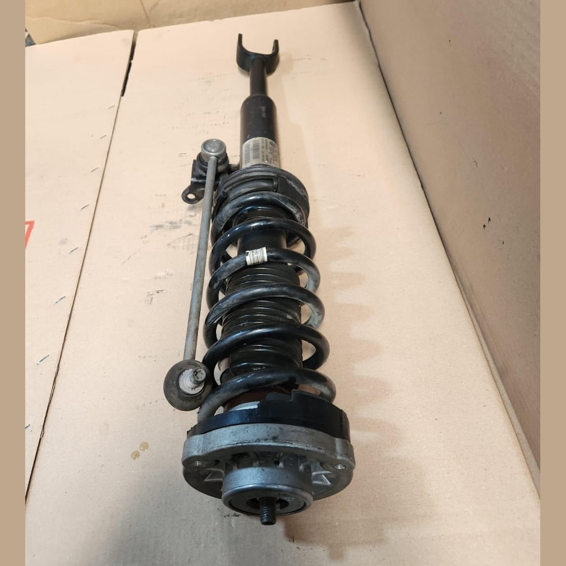 BMW Front Shock Absorber 6797765 F11 5 Series F10 520i 528i 530i 535i