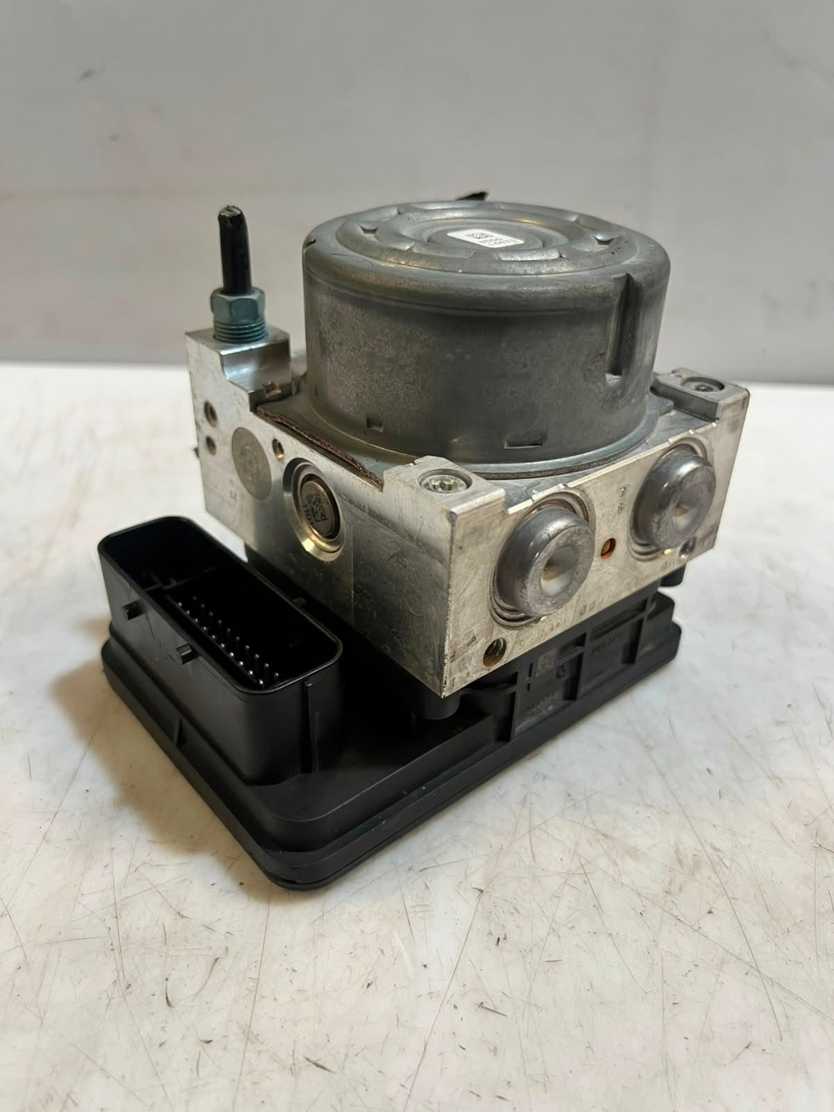 2014 BMW 3 Series F20 F30 F31 328i ABS Pump Module 6858953 OEM