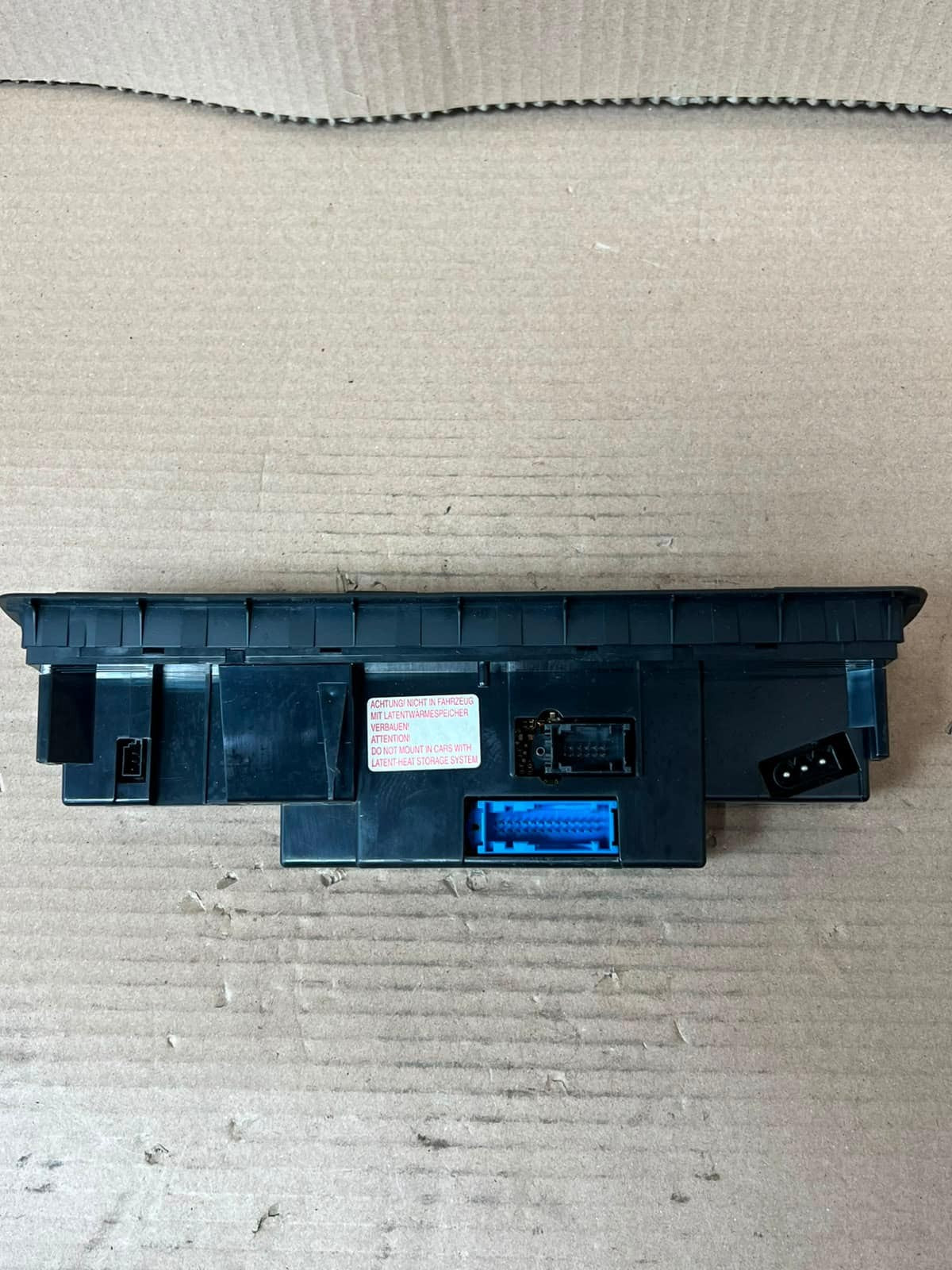2004-2006 BMW X5 E53 Automatic Air Conditioning CLIMATE Control UNIT 6927898