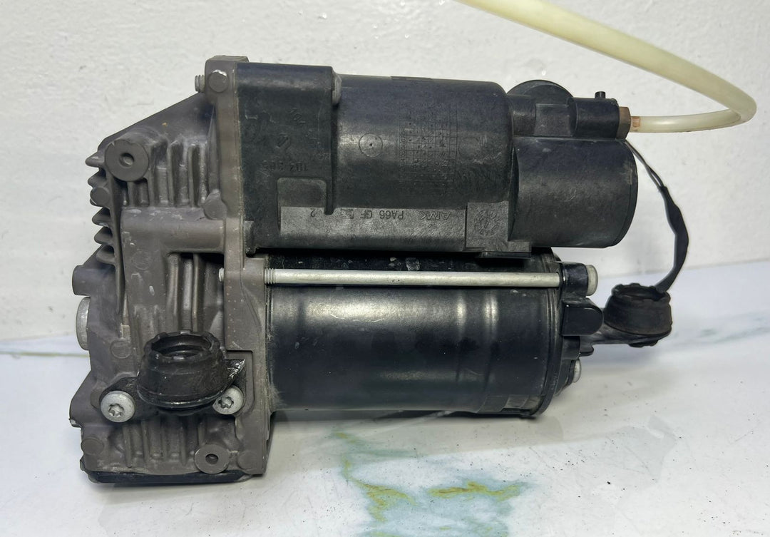 Mercedes W251 R-Class R350 Airmatic Air Suspension Compressor Pump A251 3202404