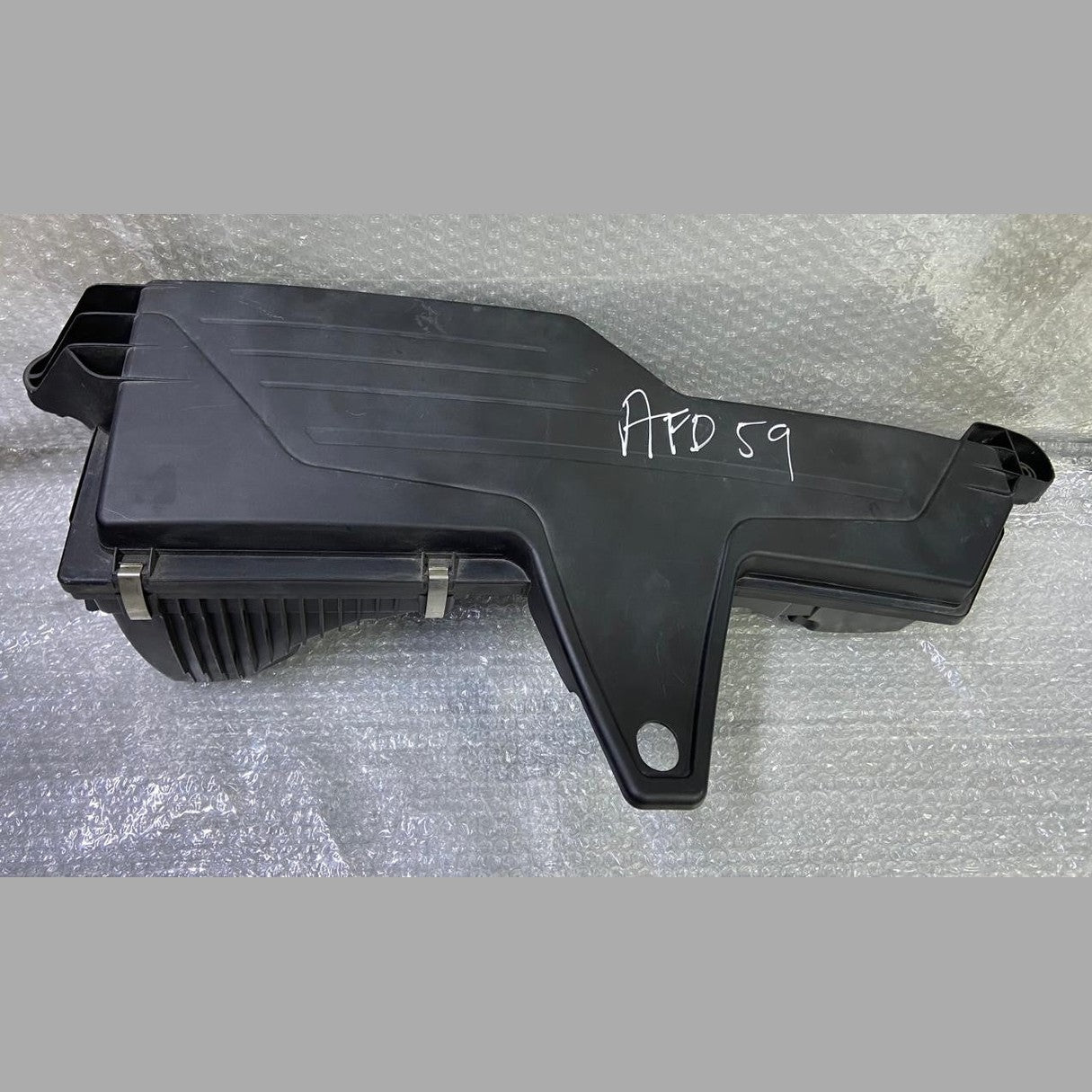 OEM BMW F20 F30 F31 LCI B38 Intake Muffler Air Filter Box Housing Petrol 8647449