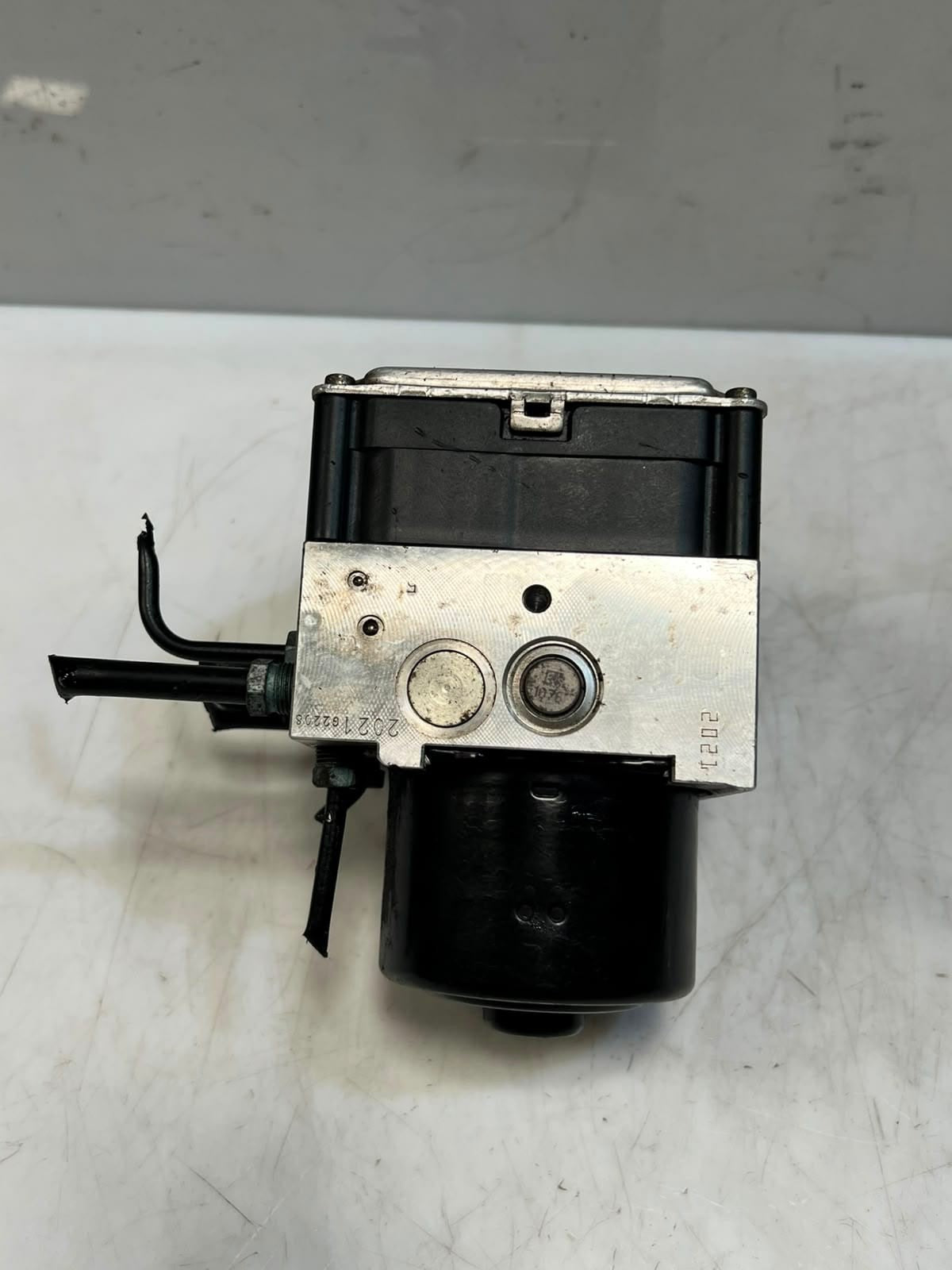 2010-2017 BMW X3 F25 X4 F26 ABS Anti-Lock Brake Pump 6859758 OEM