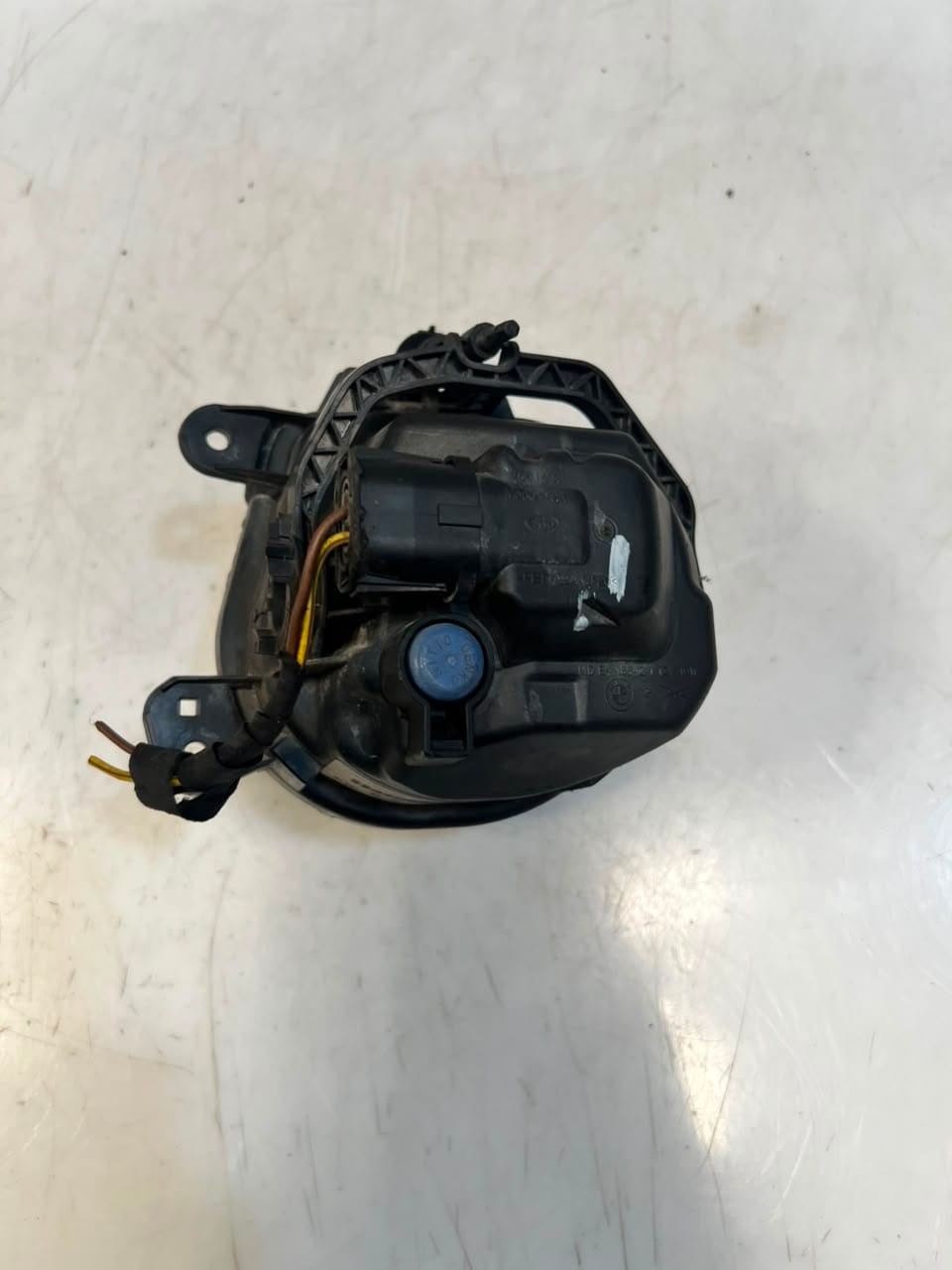 2015-2017 BMW X3 F25 X4 F26 X5 F15 X6 F16 BUMPER Front Right Fog Light 7317252