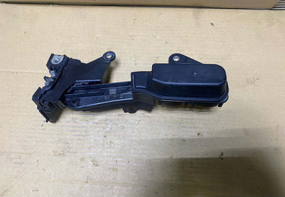 BMW Battery Jump Start Terminal Box 6842525,3 Series G20 G21, 4 Series G22 G23 G