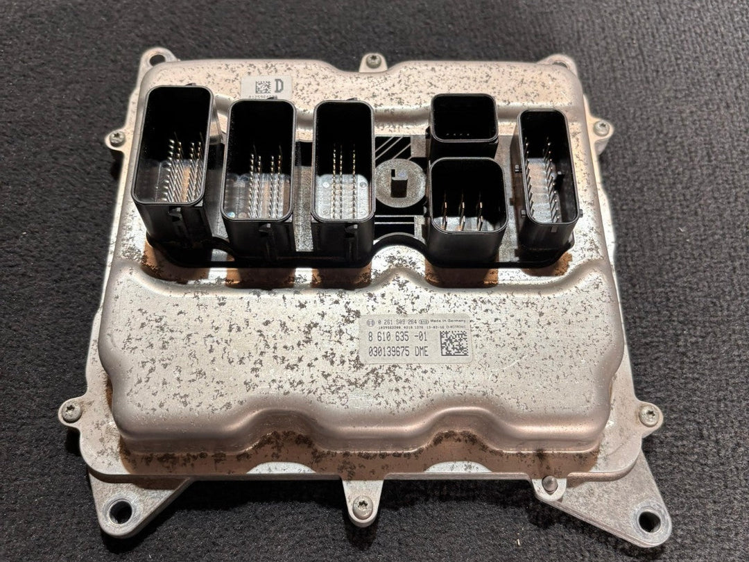 BMW 320iX N20 420xi ENGINE CONTROL COMPUTER ECU ECM DME 8610635