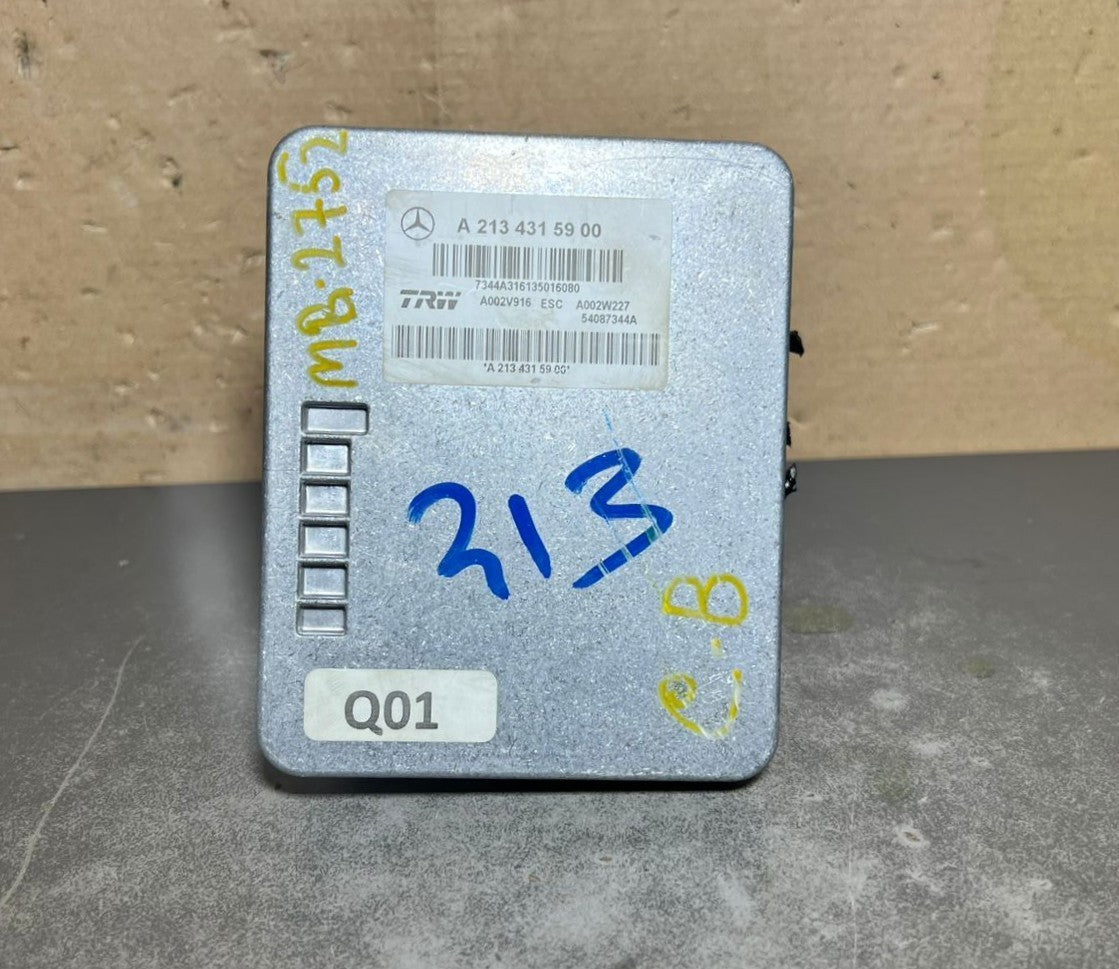 15-20 Mercedes W213 E-Class ABS Anti Lock Brake Pump Module A213 4315900 OEM