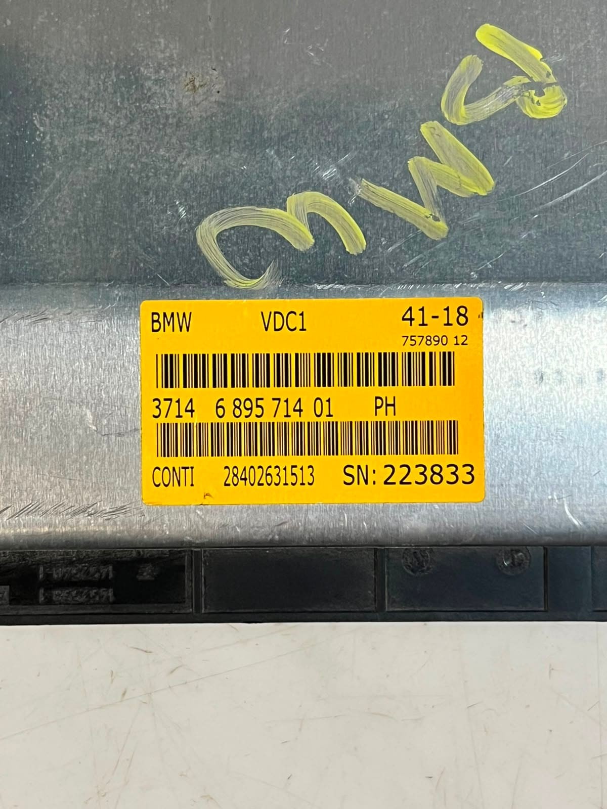 2015 BMW F20, F21, F16 X6 F82 M3 M4 REAR AXLE Suspension Control Module 6895714