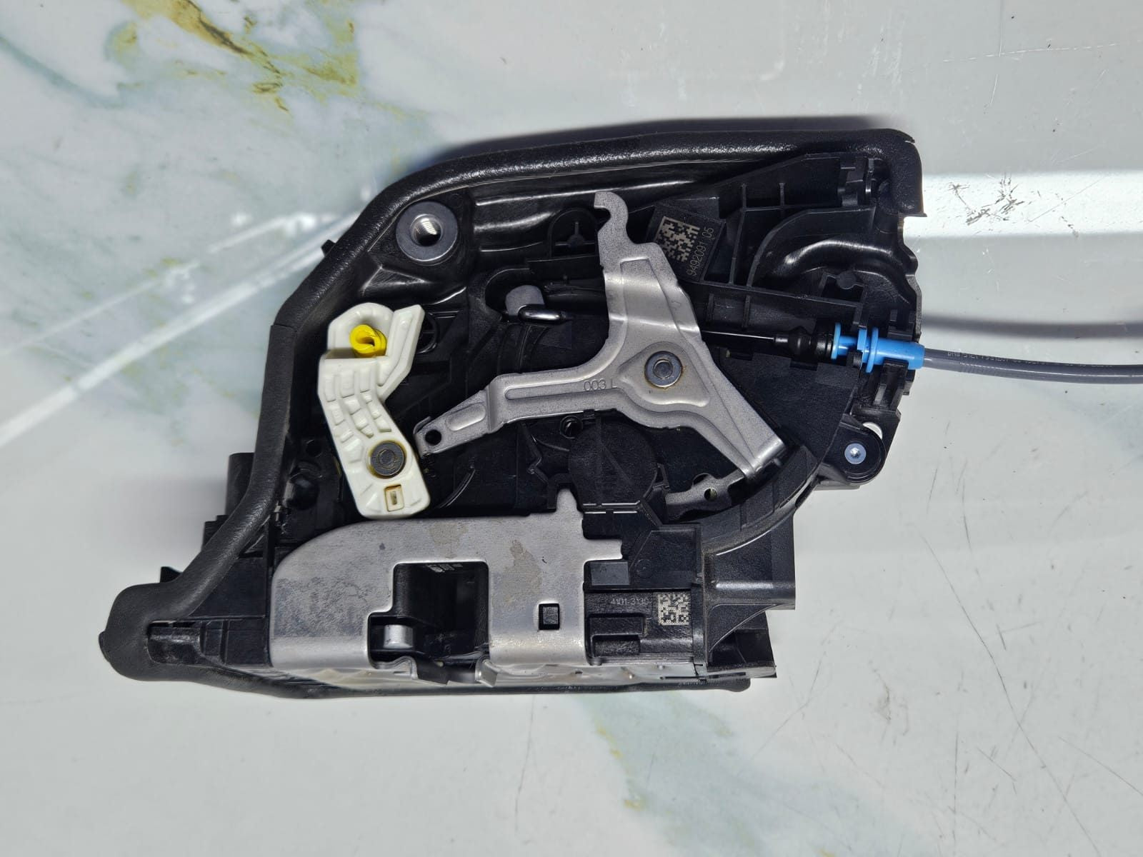 18-24 BMW G01 X3 Driver Left Front Door Latch Lock Actuator 9492091 OEM