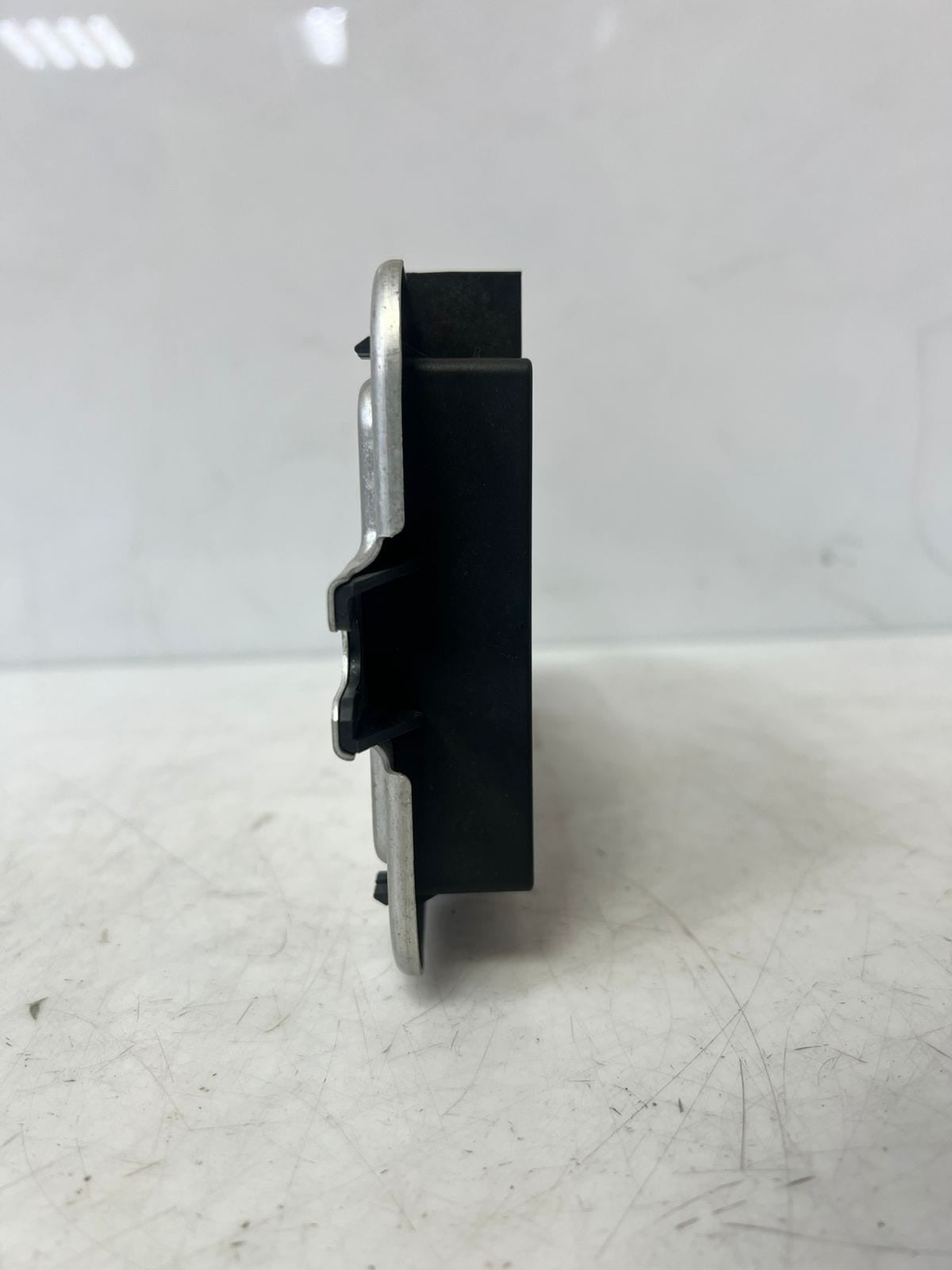 2010-2018 BMW X3 F25 X4 F26 FRM3 Footwell Light Control Module 9383699 OEM