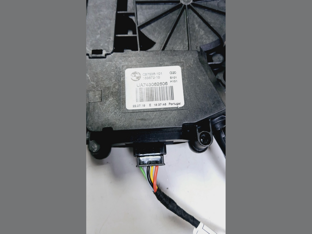 BMW 3 SERIES G20 G21  TAILGATE BOOT LID SOFT CLOSING LOCK ACTUATOR MOTOR 7430626