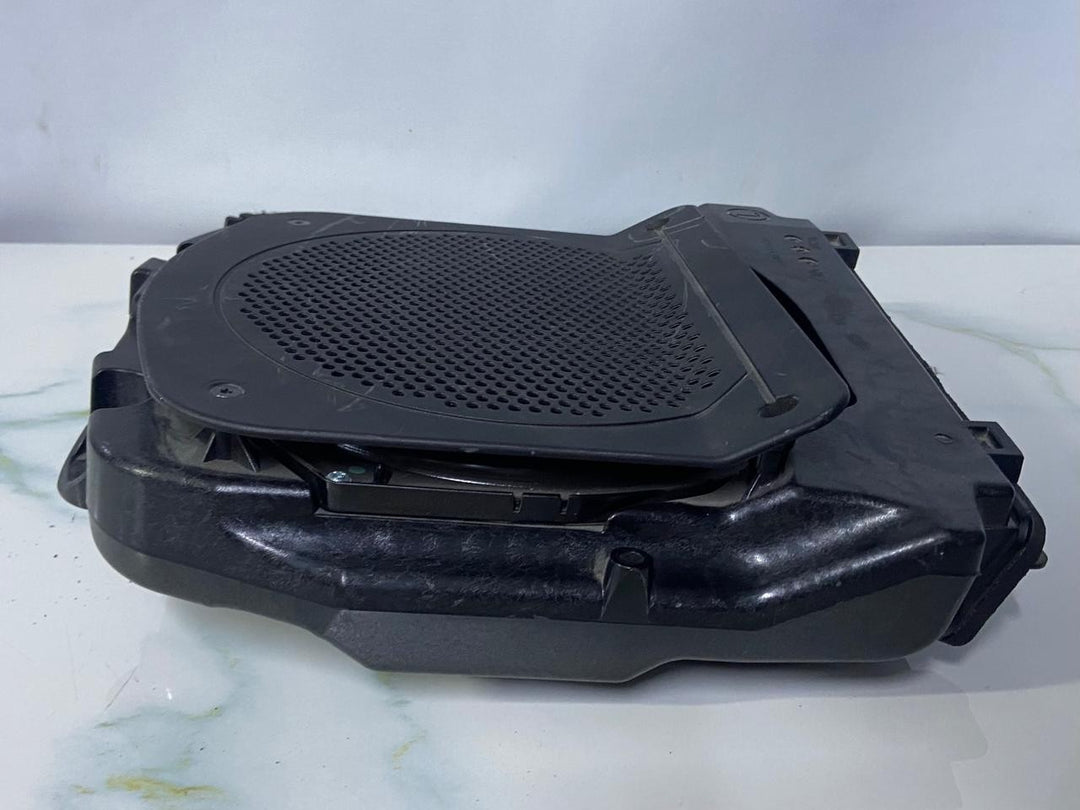 OEM BMW 528i 535i 550i Left Central HiFi Subwoofer 9169685