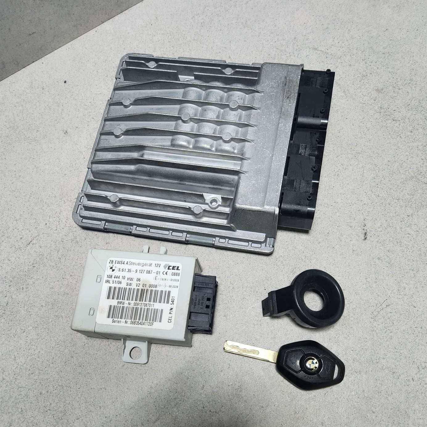 2007-2008 BMW X3 Engine Control Module 7567609 MSV80 ECU SET 