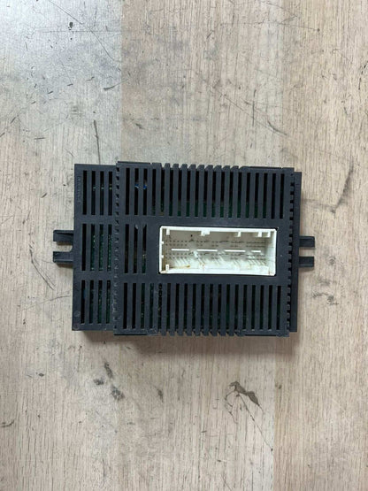 BMW E60 E63 E65 E66 745i 750i 550i Footwell Light Module 6935363