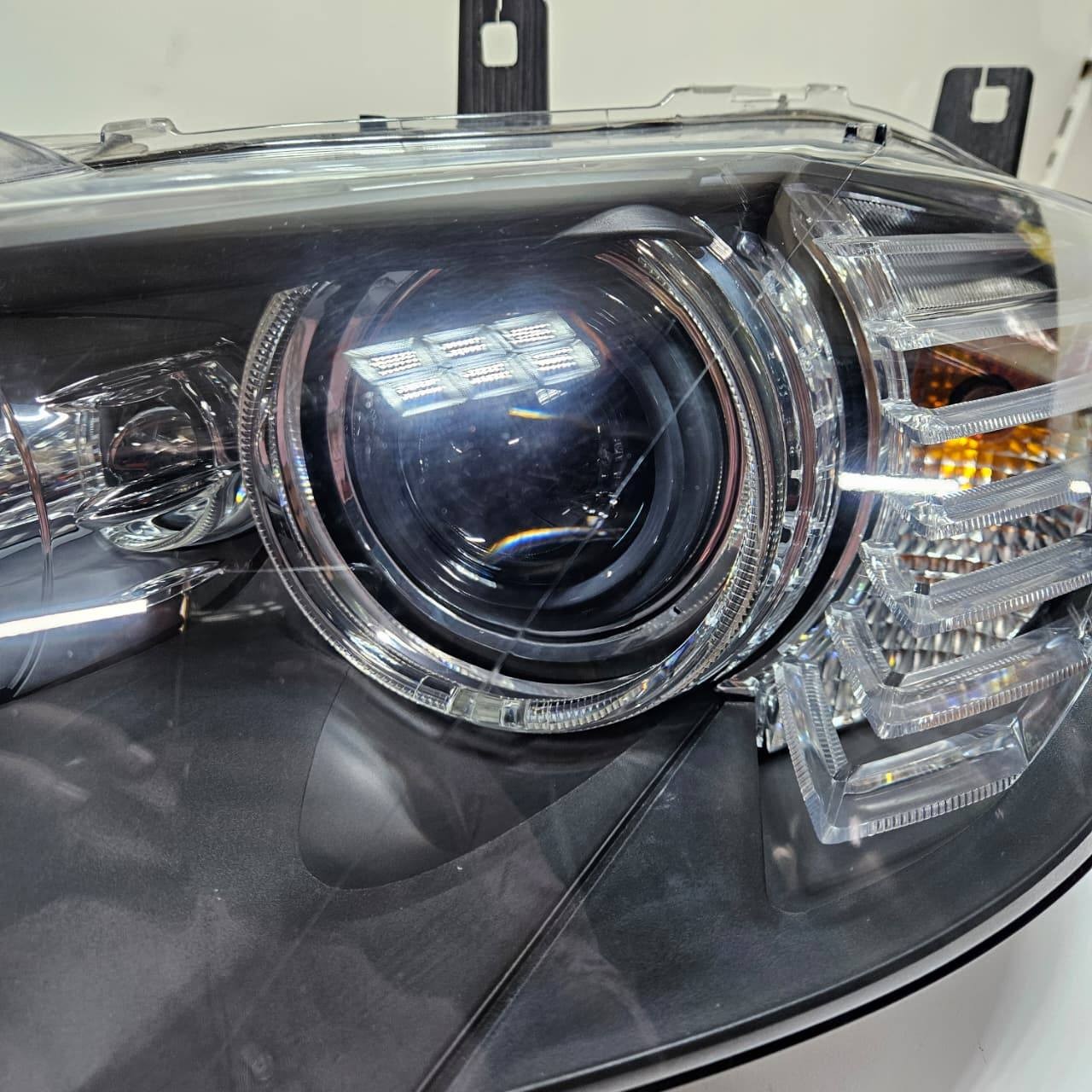 2008-2014 BMW X6 E71 Bi-Xenon Headlight Left Side 7287011