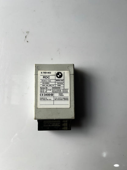 2002-2004 BMW 745i Tire Pressure Control Module 6769053 E65 E66 E67 7'