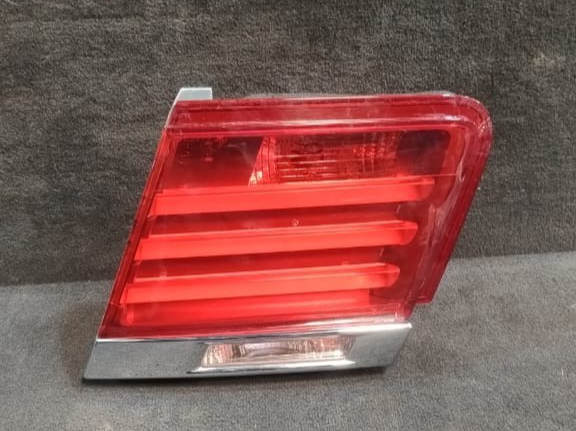 BMW 7 SERIES F01 F02 F04 TINTED REAR RIGHT INSIDE TAIL LIGHT -  7300272