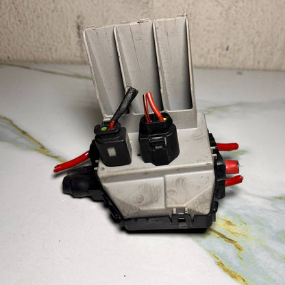 Mercedes-Benz W221 S-Class Fuse Box A 221 540 68 50 S600