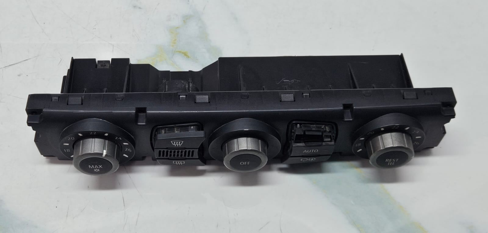 2004-2008 BMW 5 Series E60 E61 525i Climate Control Unit 6946981 OEM
