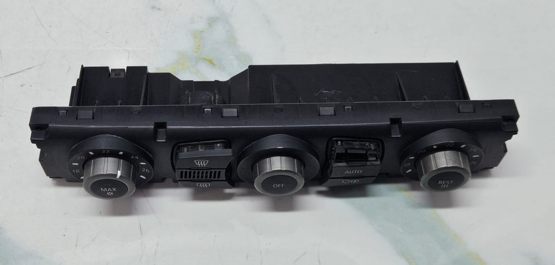 2004-2008 BMW 5 Series E60 E61 525i Climate Control Unit 6946981 OEM