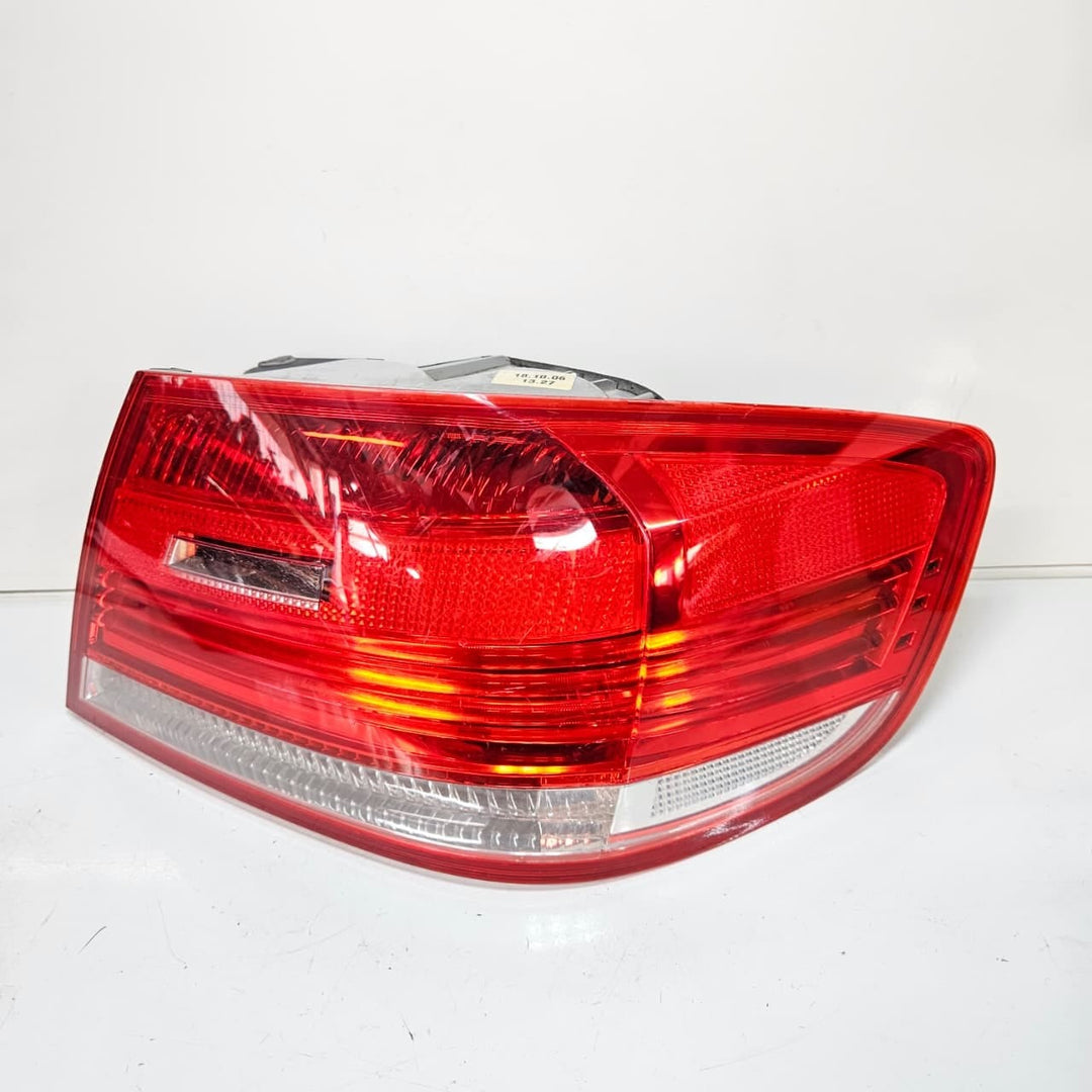 7174404-2007-2013 BMW 3 Series E92 E93 335i Rear Taillight Rear Right