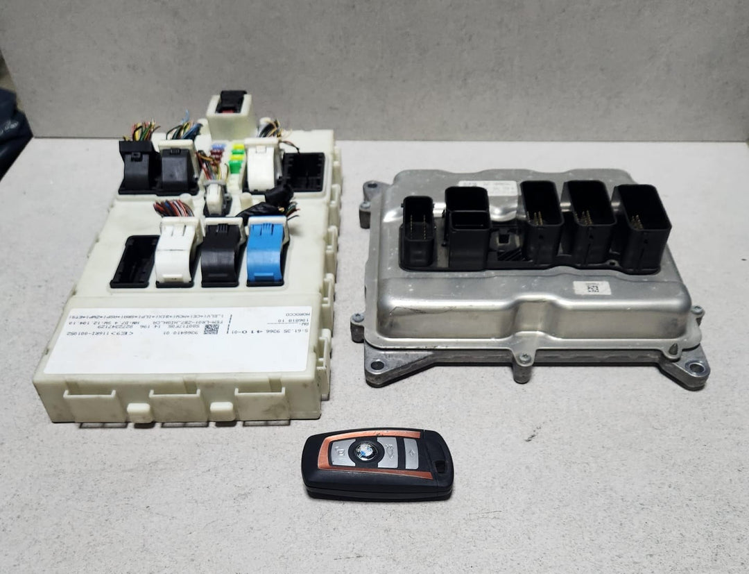 BMW F30 320i F32 N20 Engine Control Unit DME Set 8631725 OEM
