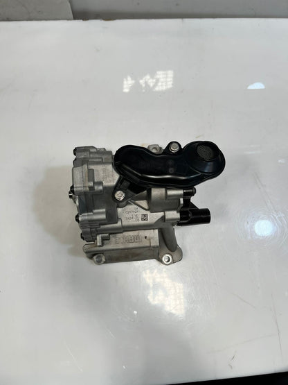 2006 BMW Mini Cooper F55, F56, F57 B38 B48 Engine Oil VACUUM Pump 7624135 