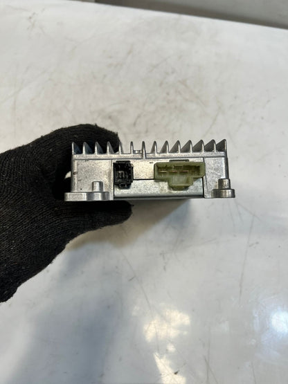 2013-2018 BMW X5 F15 F85 3.0L engine. Battery Charge Module 6817834 OEM
