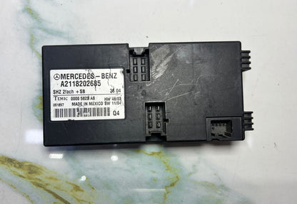 2004 Mercedes-Benz E-Class W211 E55 AMG Seat Heating Control Module A211 8202685
