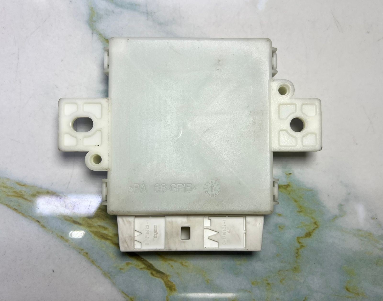 Mercedes-Benz W219 CLS-Class Parking Distance Control Module A219 5450732 OEM