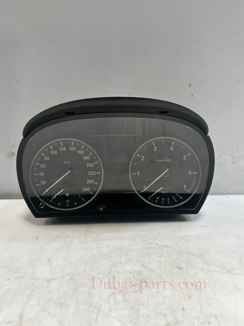 2011-2012 BMW X1 E84 Instrument Cluster SPEEDOMETER 9242340 OEM