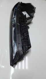 Genuine 2023-2025 BMW i7 Headlight Upper CRYSTAL 9879936 7 Series G70 i7