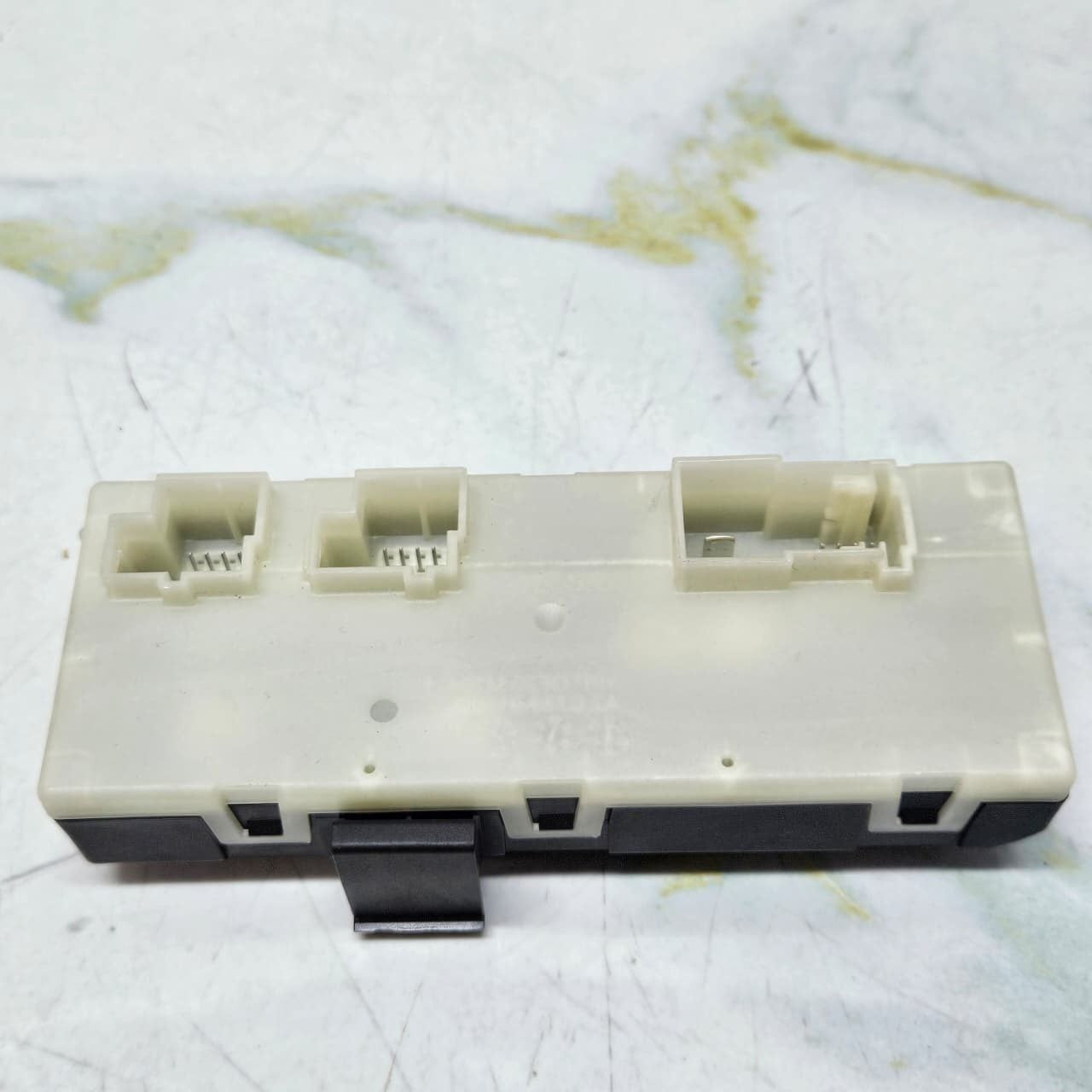 OEM 2017 BMW X5 G05 Tailgate Control Module 9451483 OEM