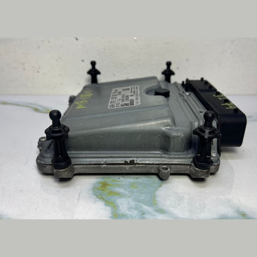 Mercedes-Benz Engine Control Unit A2721533279 SLK350, S350, and CLS C219