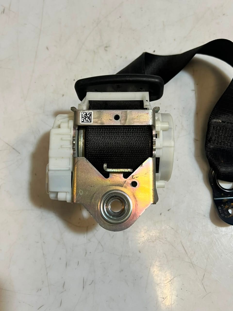 2022 BMW i3 Rear left Seat Belt 34128956 OEM